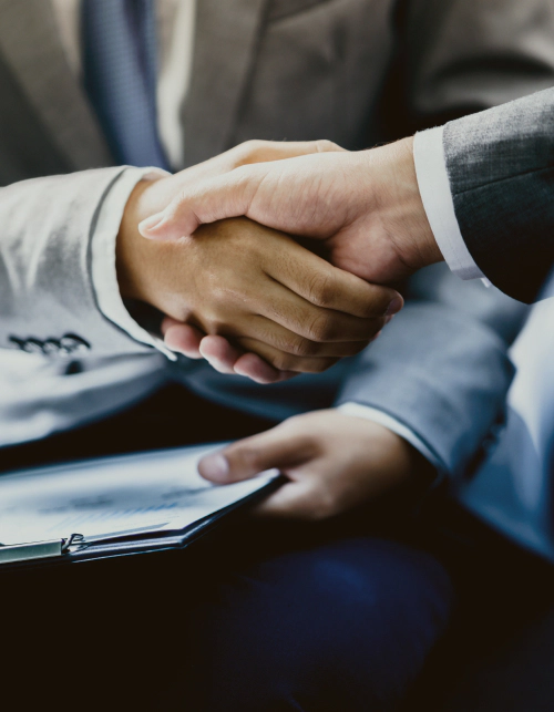 client and appraiser shaking hands lexington ky